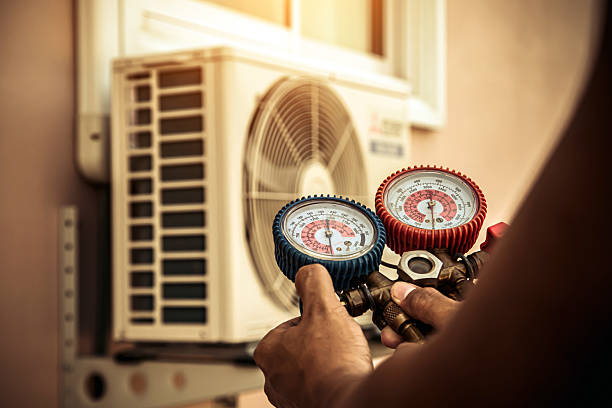 Professional Air Conditioning Service technician working in Sun Valley, CA